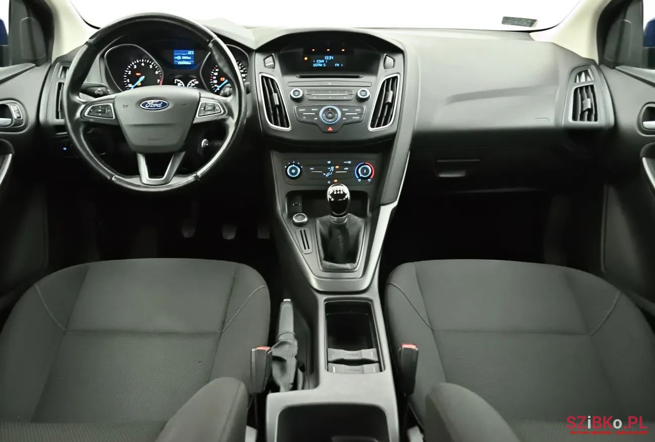 2017' Ford Focus photo #5