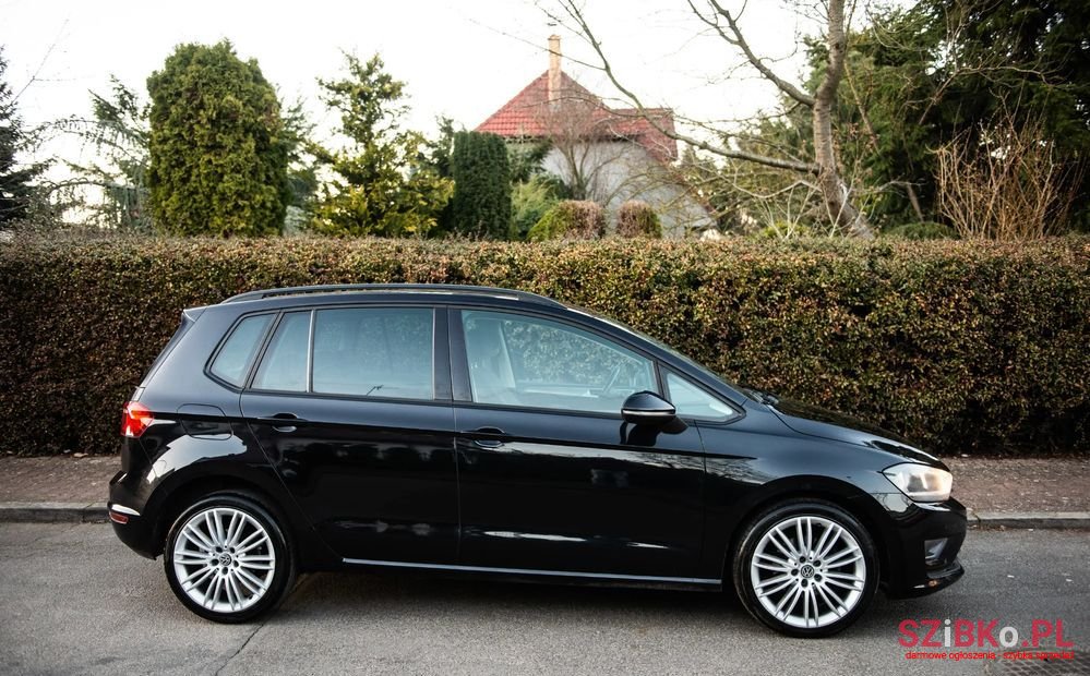 2014' Volkswagen Golf Sportsvan photo #4