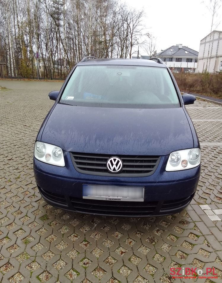 2005' Volkswagen Touran photo #1