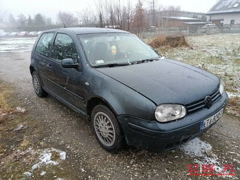 2000' Volkswagen Golf photo #2