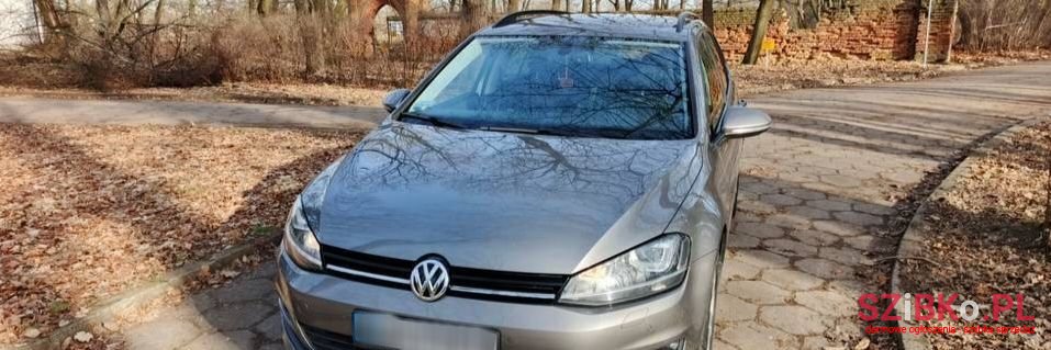 2015' Volkswagen Golf photo #1