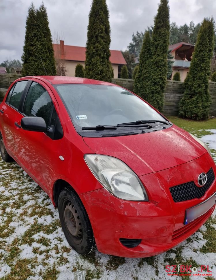 2007' Toyota Yaris photo #1