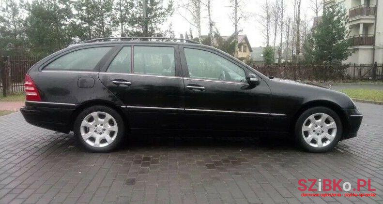 2005' Mercedes-Benz Klasa C photo #1