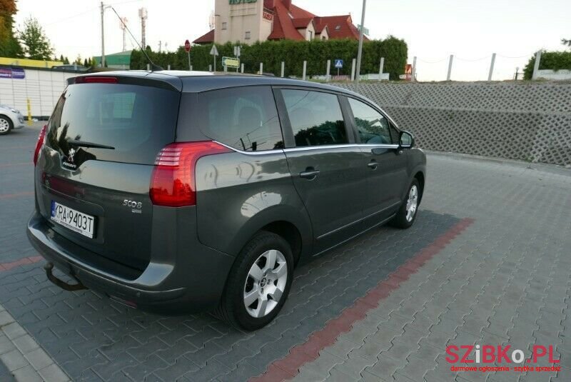 2014' Peugeot 5008 photo #4