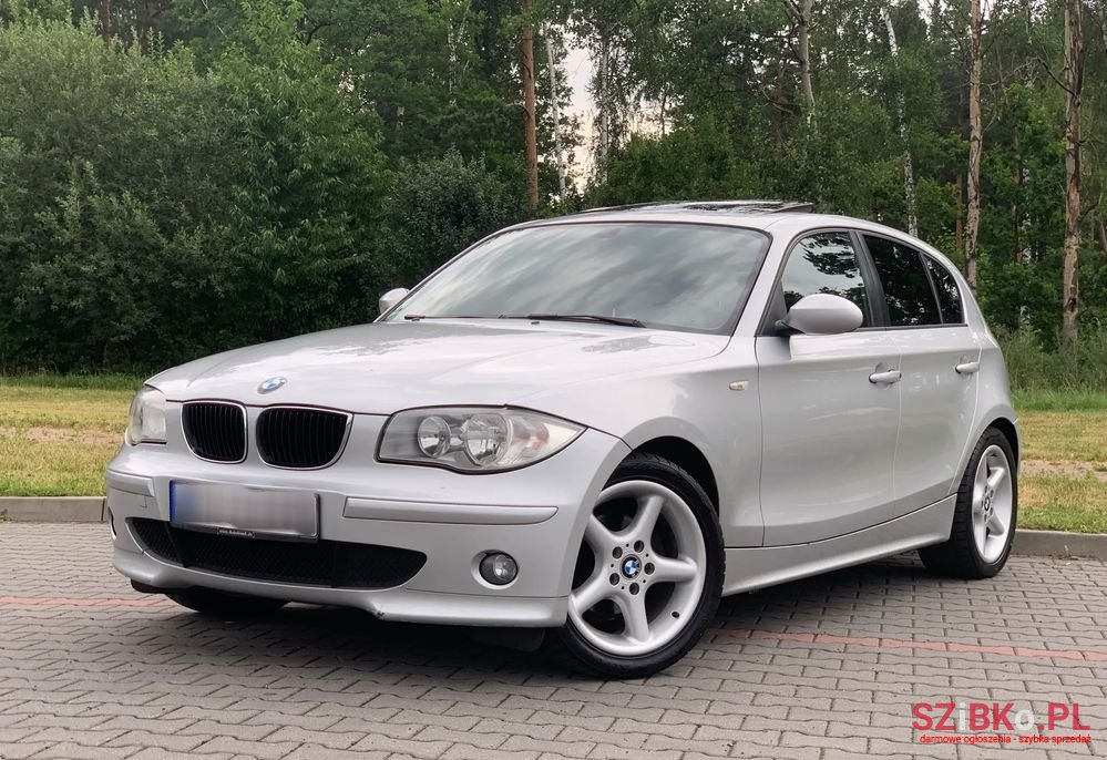 2005' BMW 1 Series 116I photo #1