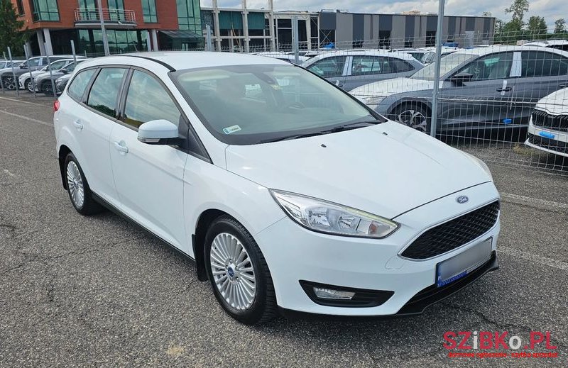 2015' Ford Focus photo #2