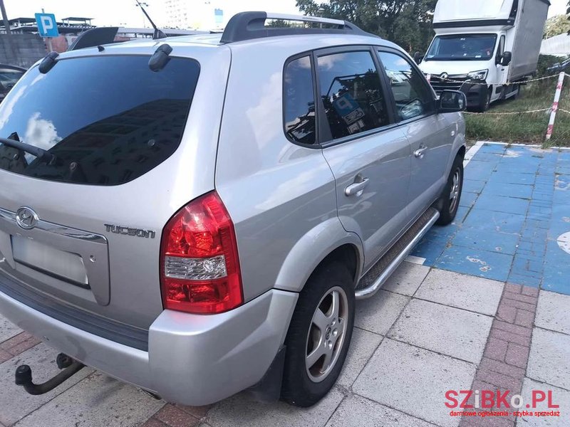 2006' Hyundai Tucson 2.0 Comfort 2Wd photo #4