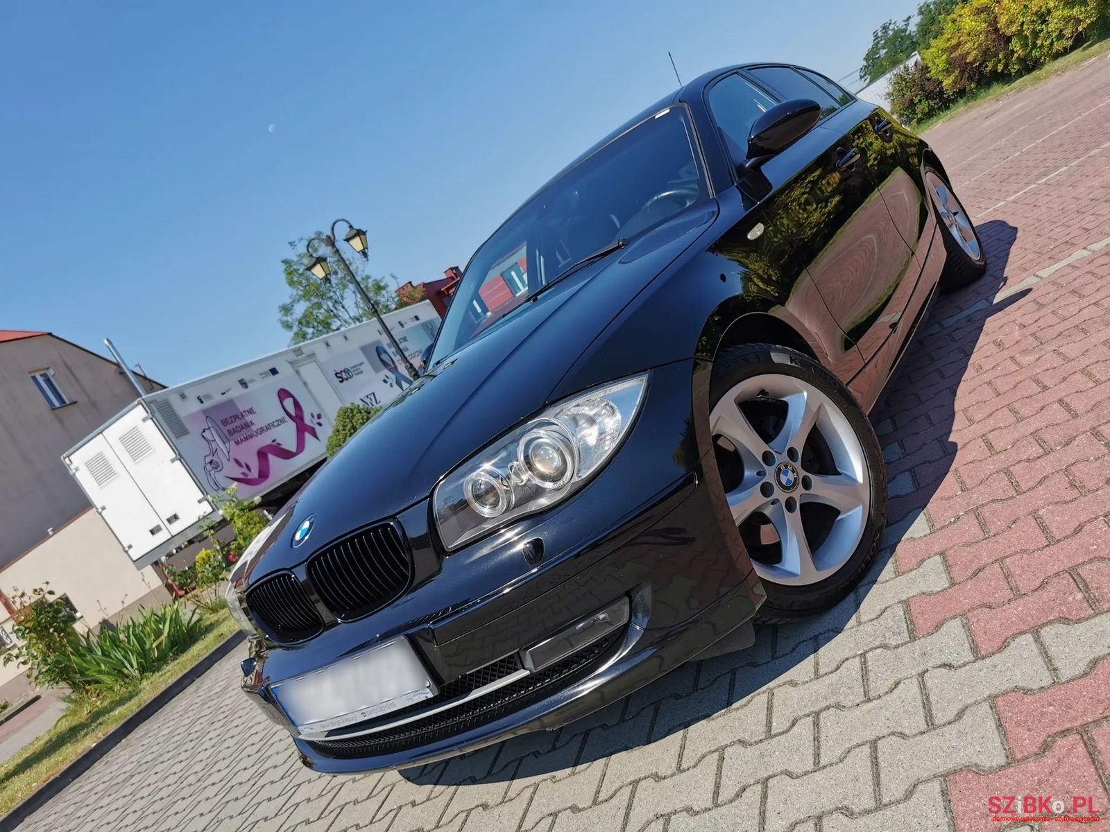 2007' BMW 1 Series photo #2
