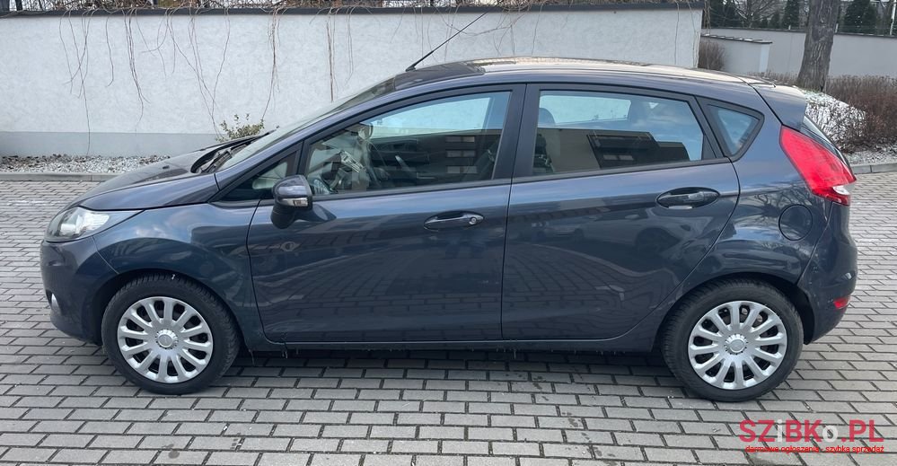 2011' Ford Fiesta 1.4 Tdci Ambiente photo #1