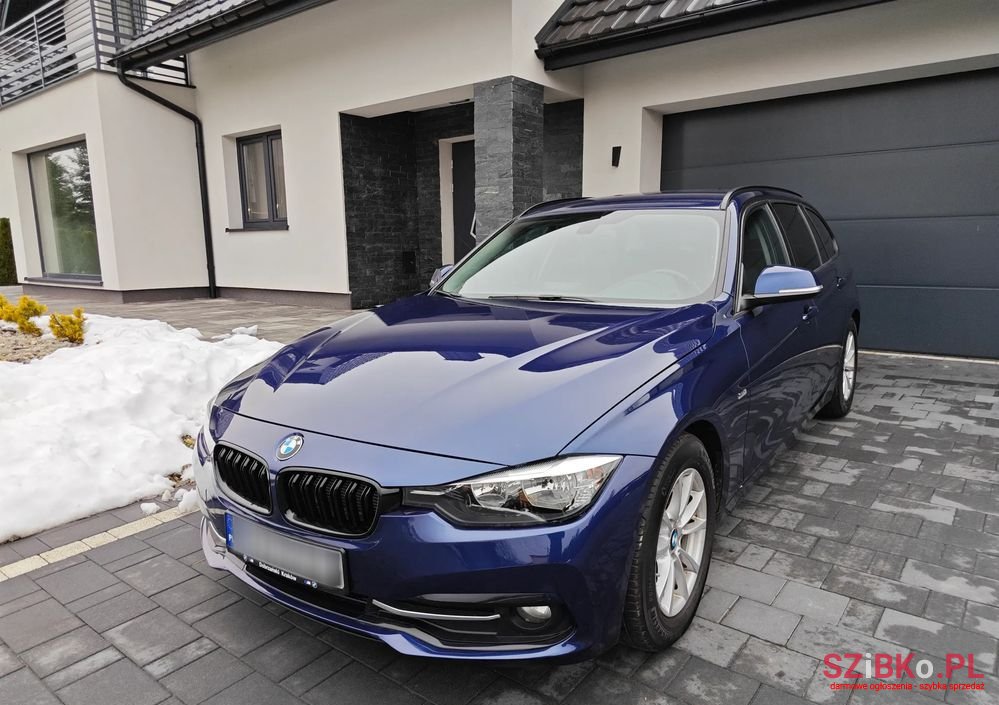 2015' BMW 3 Series photo #2