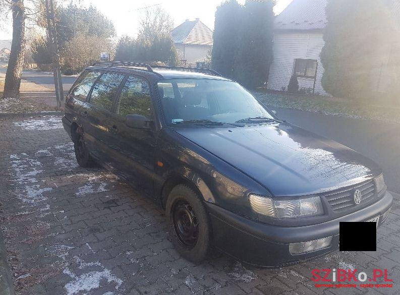 1994' Volkswagen Passat photo #1