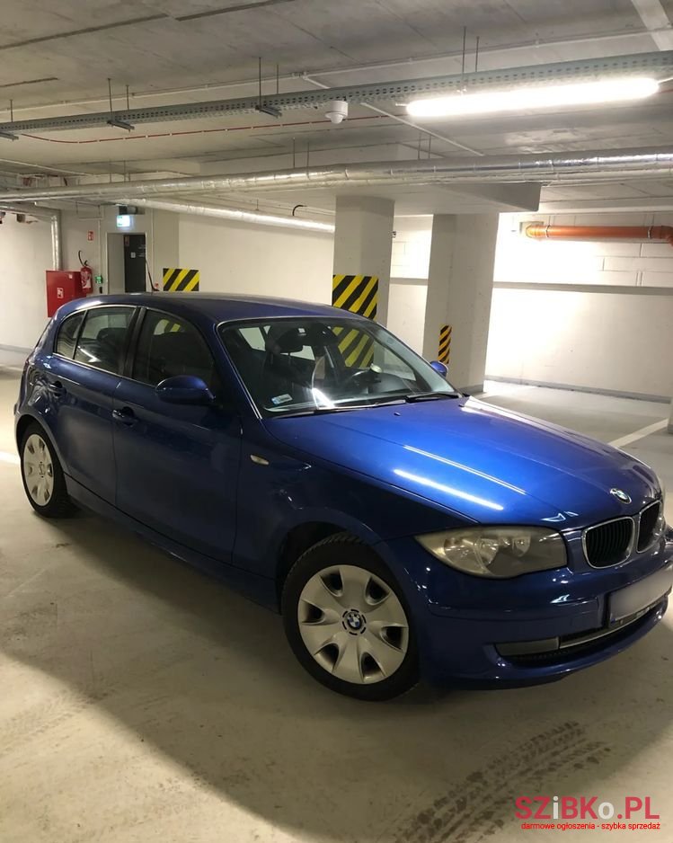 2007' BMW 1 Series 118I photo #3