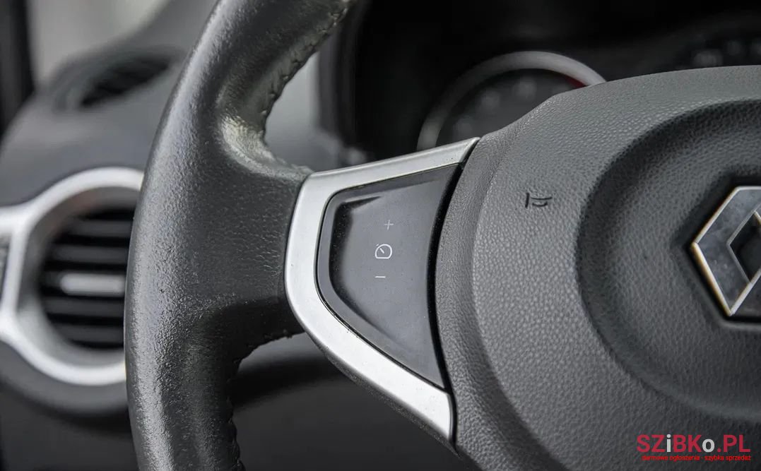 2012' Renault Koleos photo #5