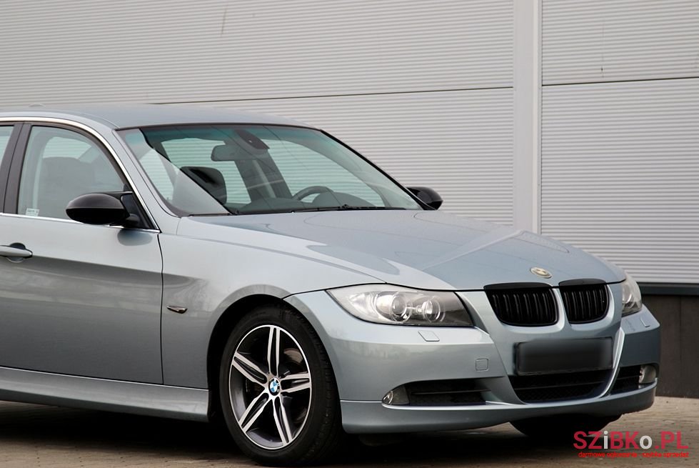 2006' BMW 3 Series 325I photo #2