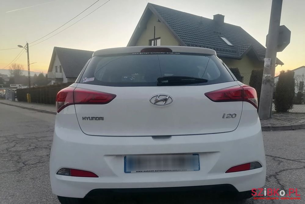 2017' Hyundai i20 photo #6