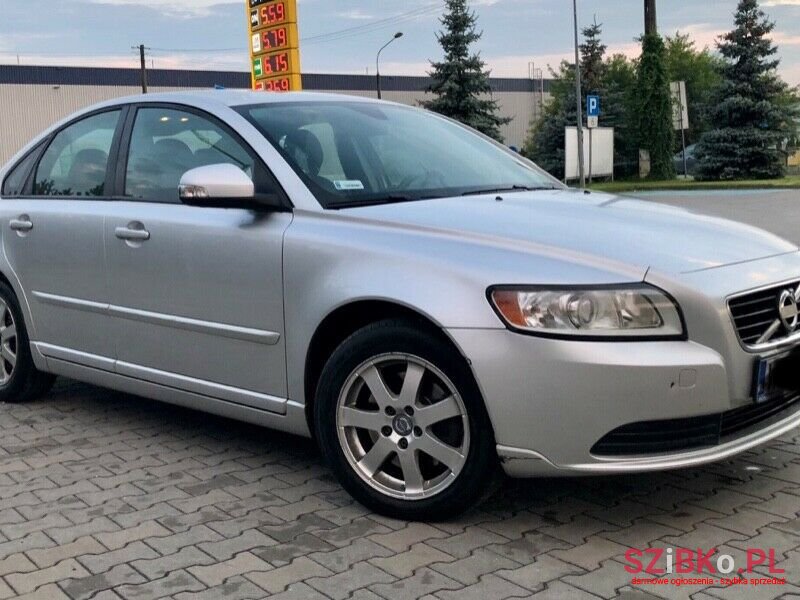 2011' Volvo S40 photo #1