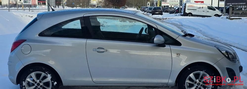 2014' Opel Corsa photo #4