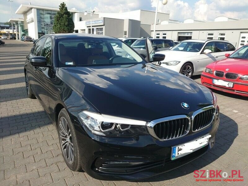 2017' BMW Seria 5 photo #1
