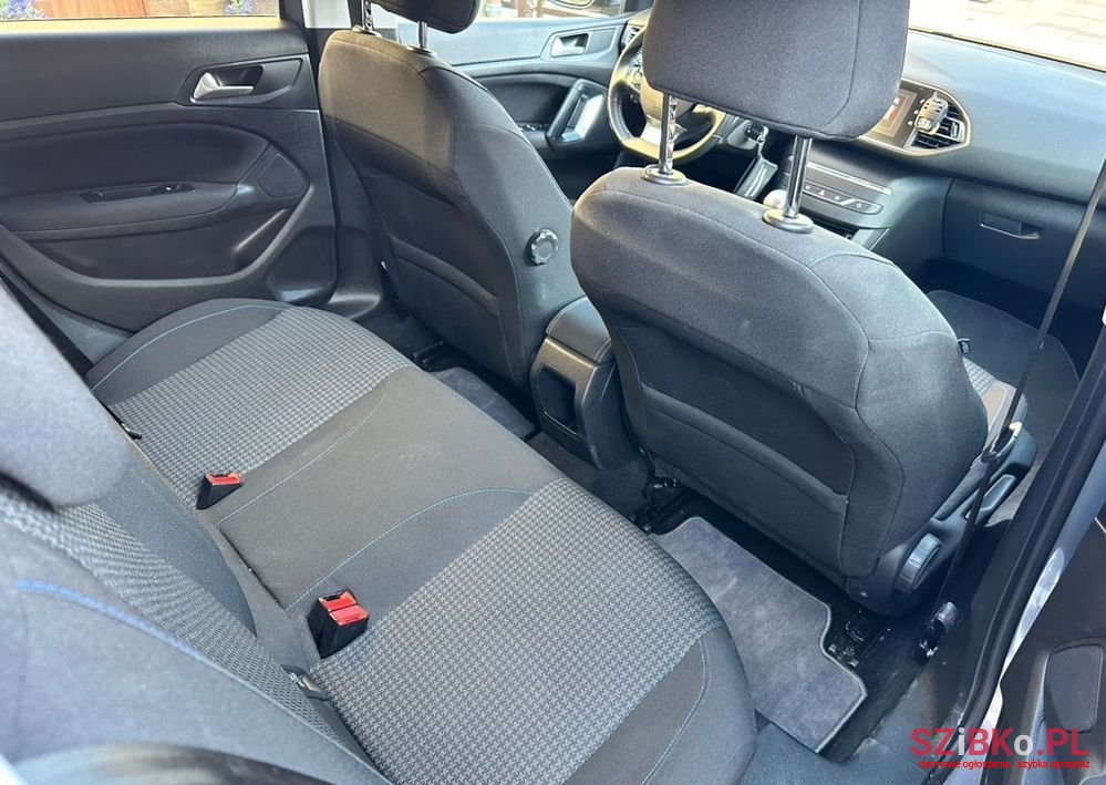 2018' Peugeot 308 photo #5