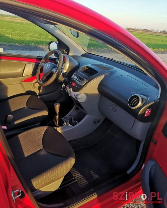 2008' Toyota Aygo photo #4