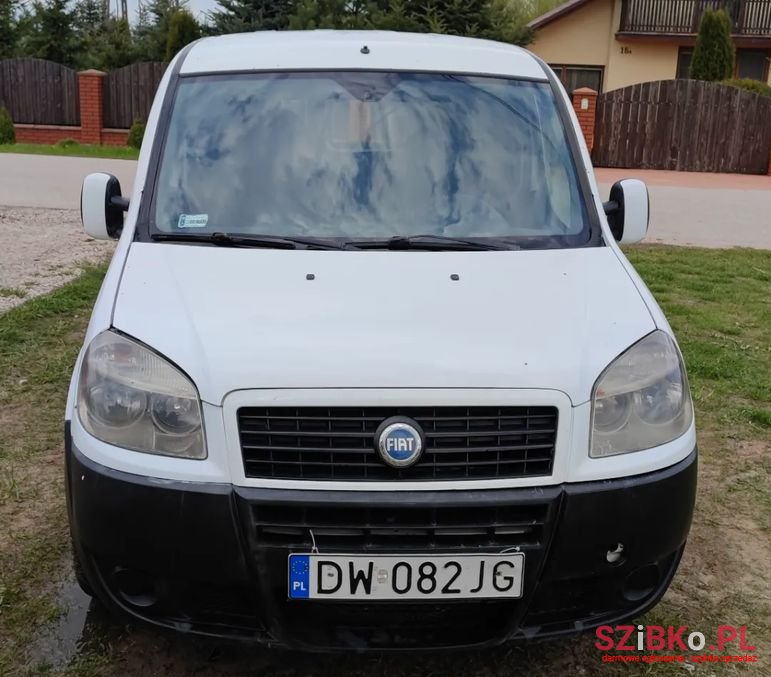 2005' Fiat Doblo photo #2