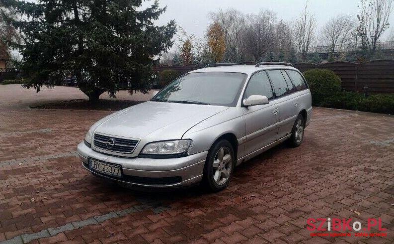2002' Opel Omega photo #1