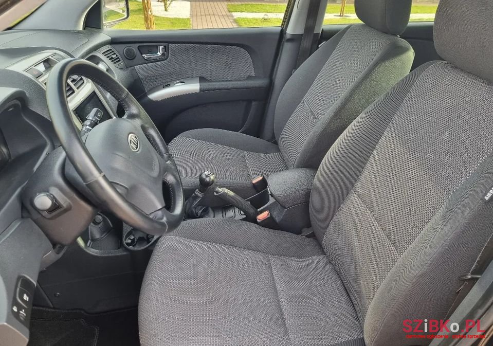 2010' Kia Sportage photo #5