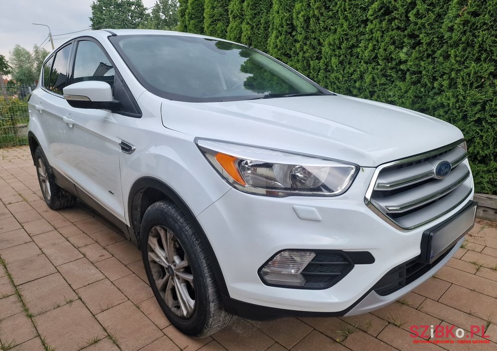 2016' Ford Kuga photo #2