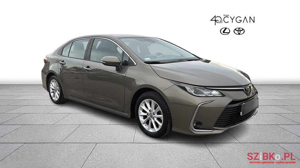 2021' Toyota Corolla photo #2