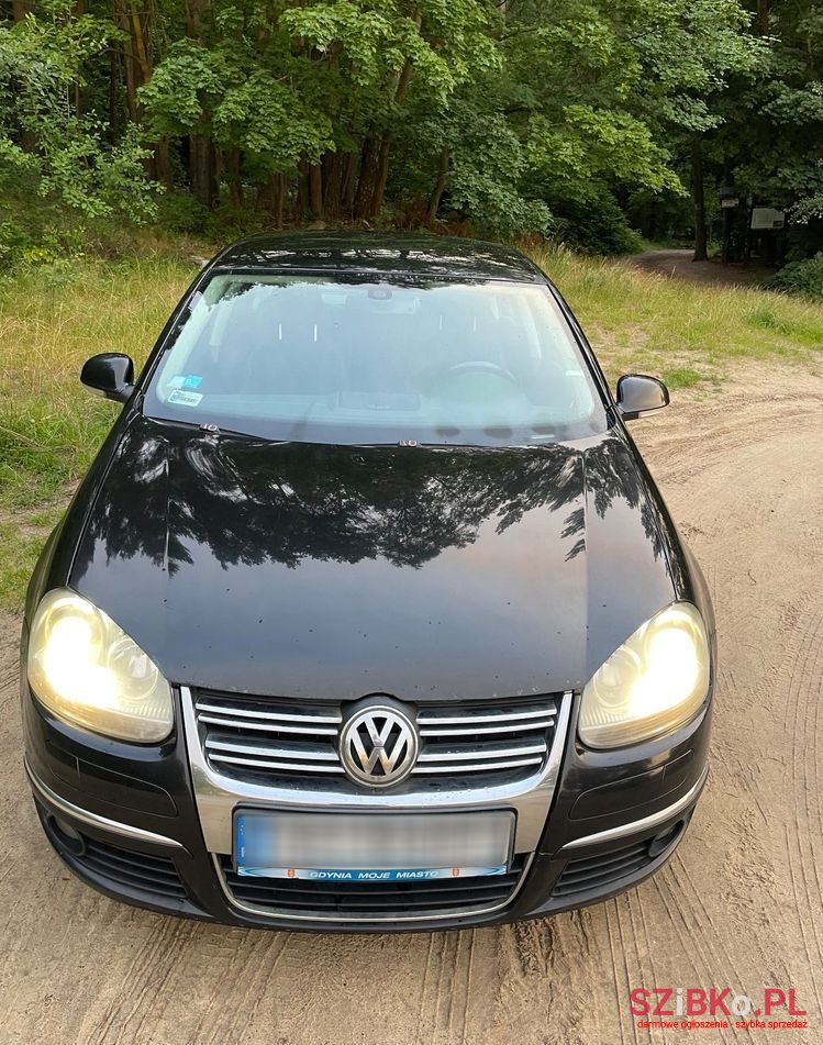 2008' Volkswagen Jetta photo #1