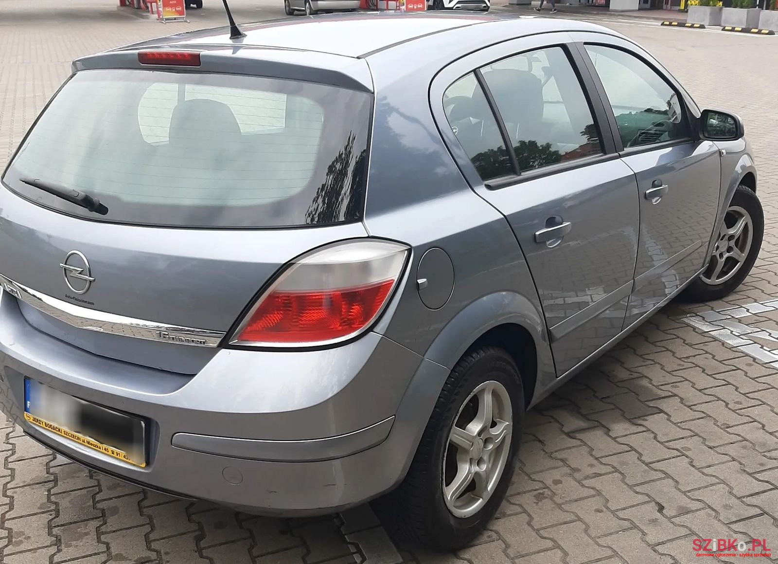 2006' Opel Astra photo #4