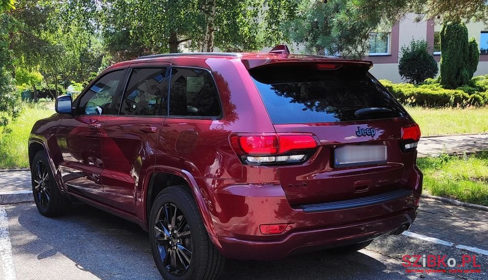 2019' Jeep Grand Cherokee photo #6