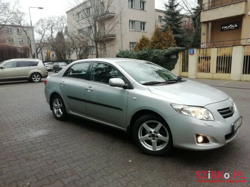 2009' Toyota Corolla photo #1