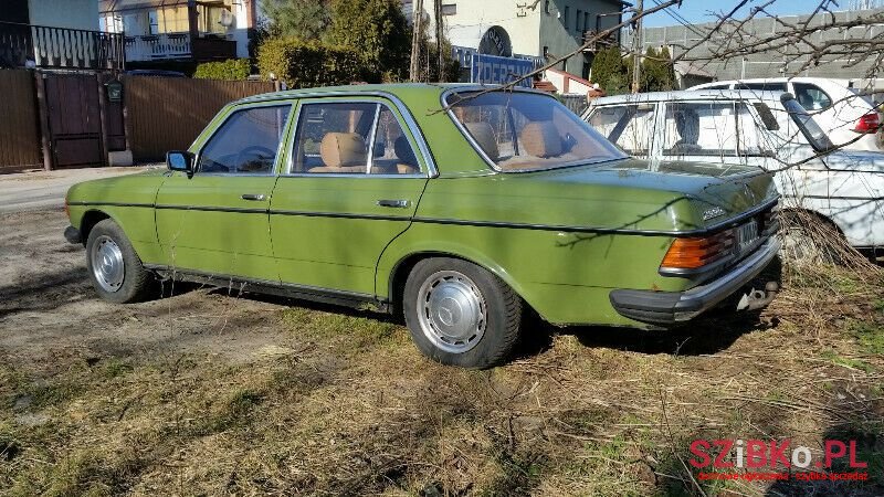 1980' Mercedes-Benz W123 photo #2