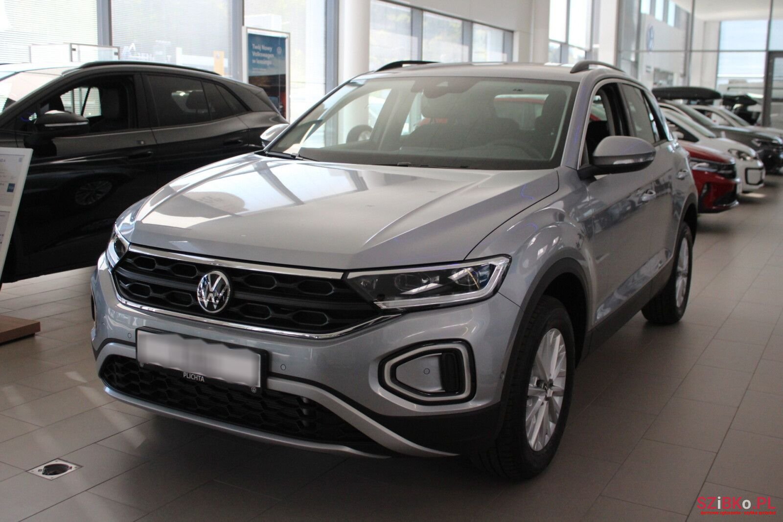 2023' Volkswagen T-Roc photo #1