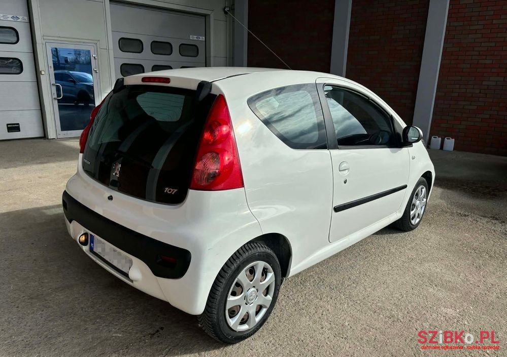 2009' Peugeot 107 70 Filou photo #6