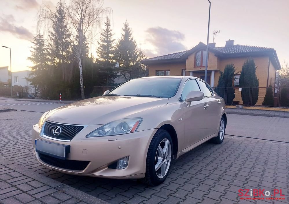 2008' Lexus IS 220 D Prestige photo #4