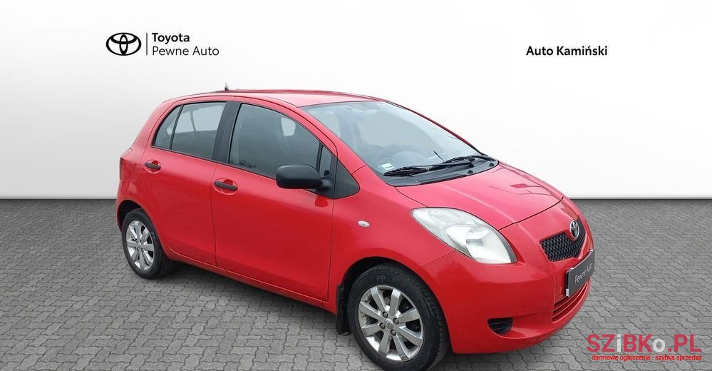 2008' Toyota Yaris photo #2