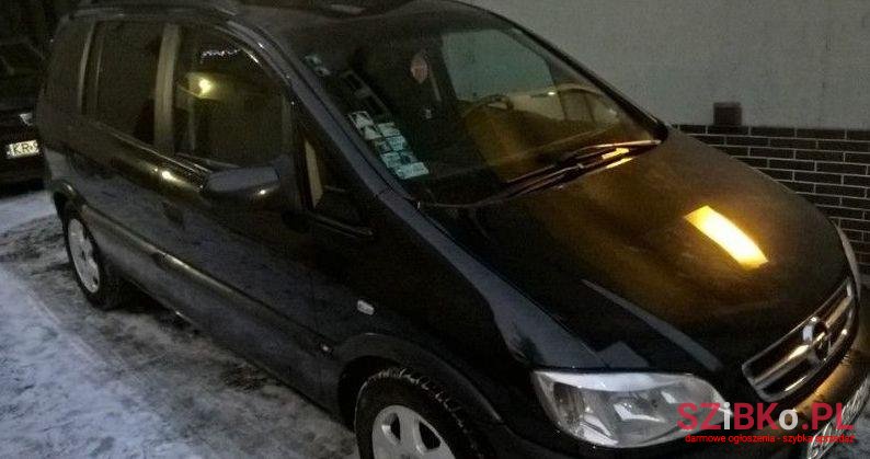 2000' Opel Zafira photo #1