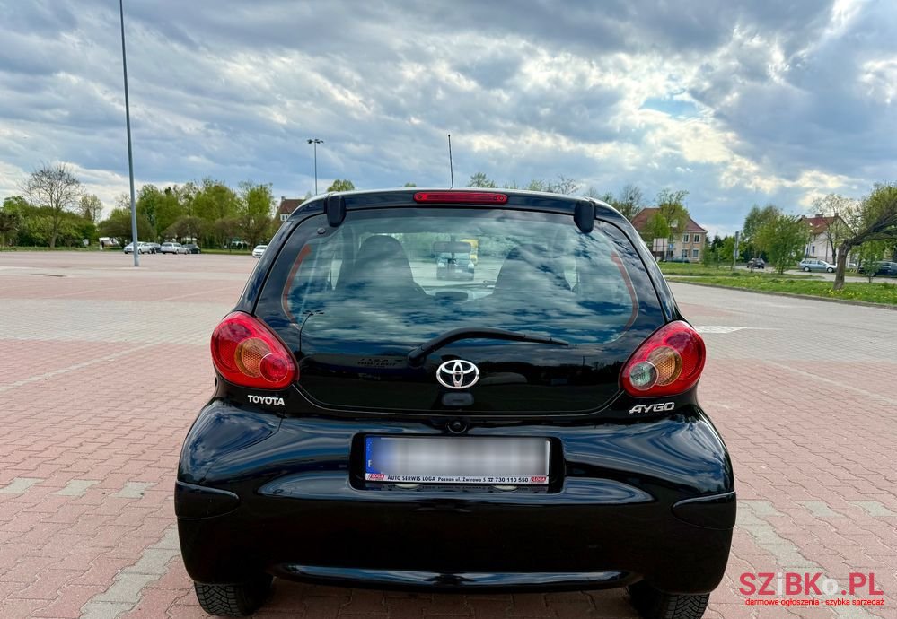2006' Toyota Aygo photo #5