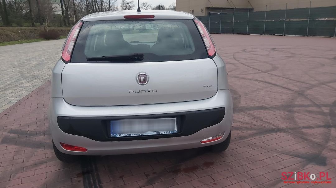 2010' Fiat Punto Evo photo #3