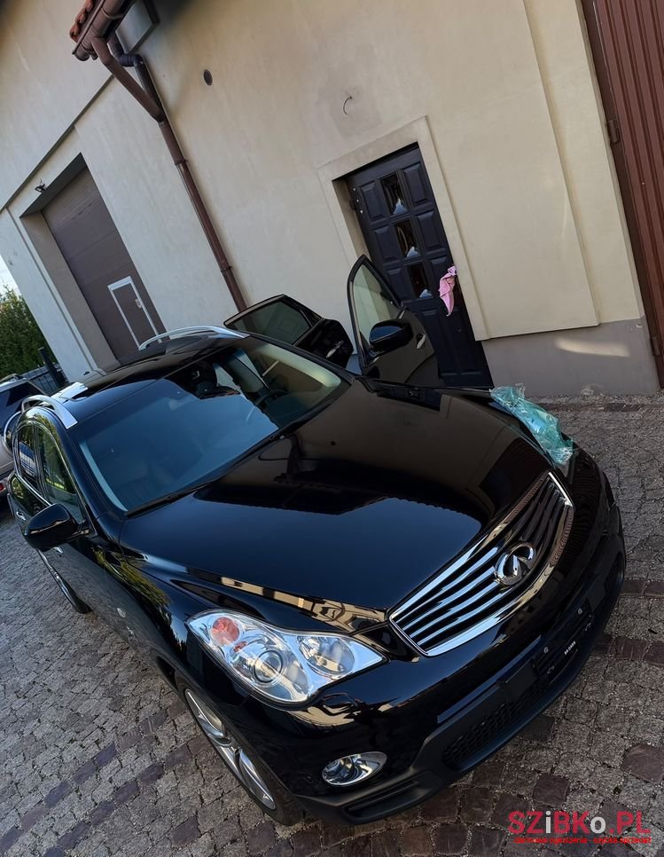 2015' Infiniti QX50 photo #1