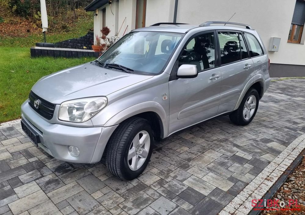 2004' Toyota RAV4 2.0 Vvt-I 4X4 photo #3