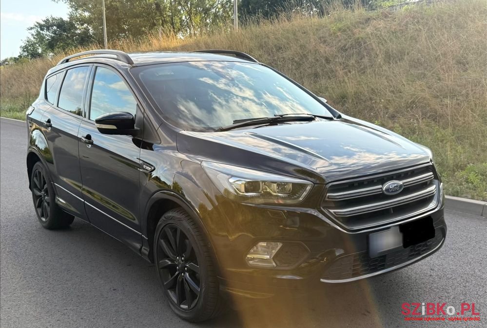 2017' Ford Kuga photo #2