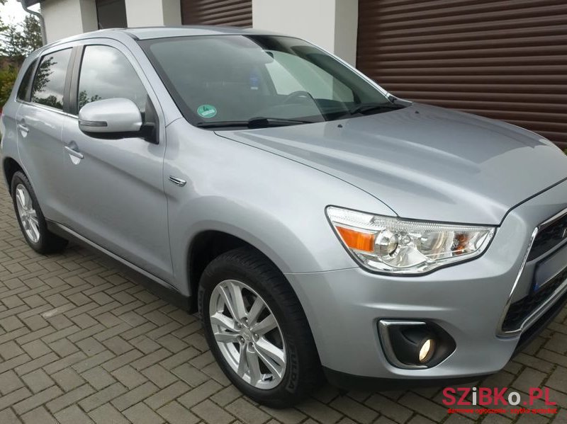 2014' Mitsubishi ASX photo #3