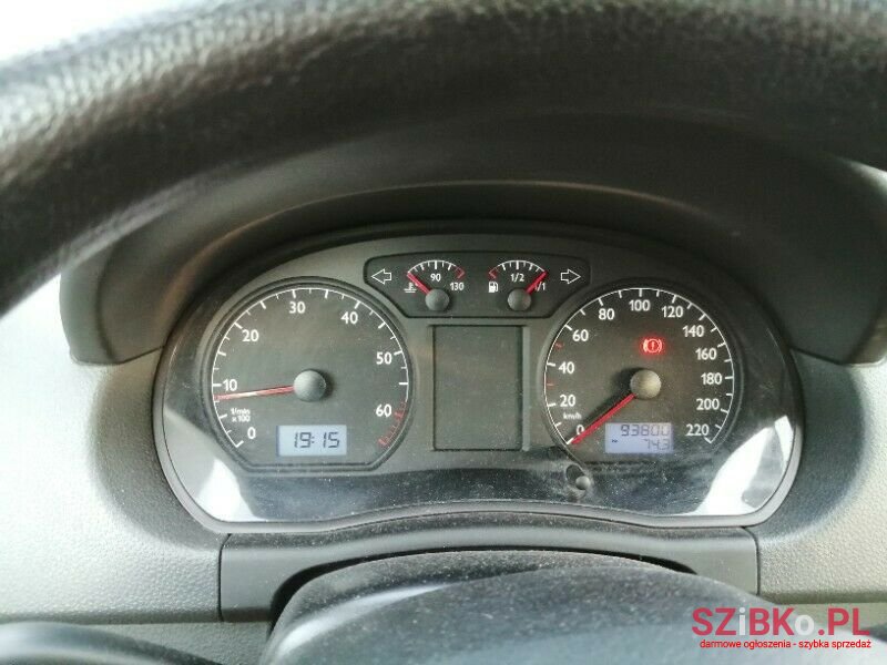 2004' Volkswagen Polo photo #6