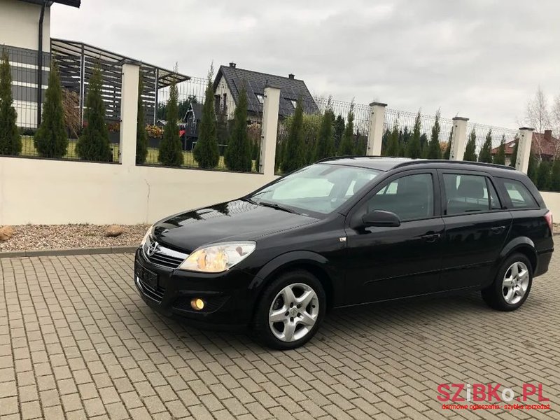 2007' Opel Astra photo #2