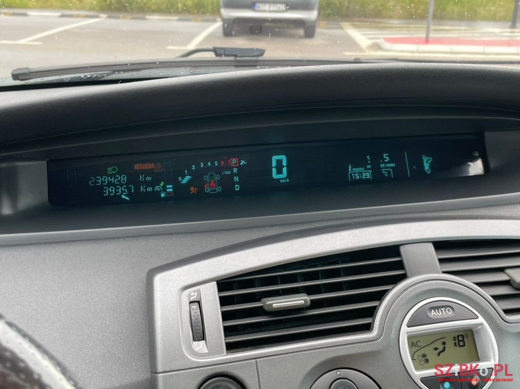 2004' Renault Scenic photo #5