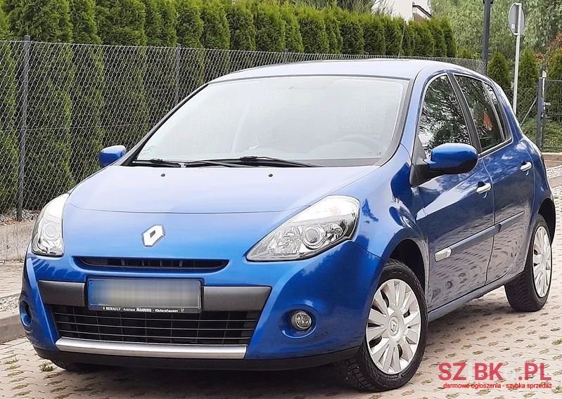 2009' Renault Clio photo #2