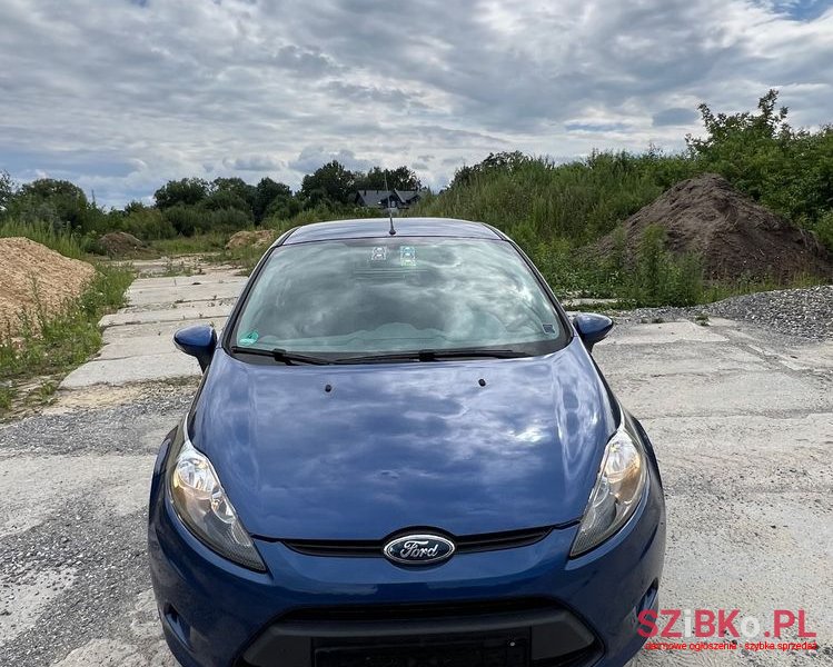 2010' Ford Fiesta photo #2